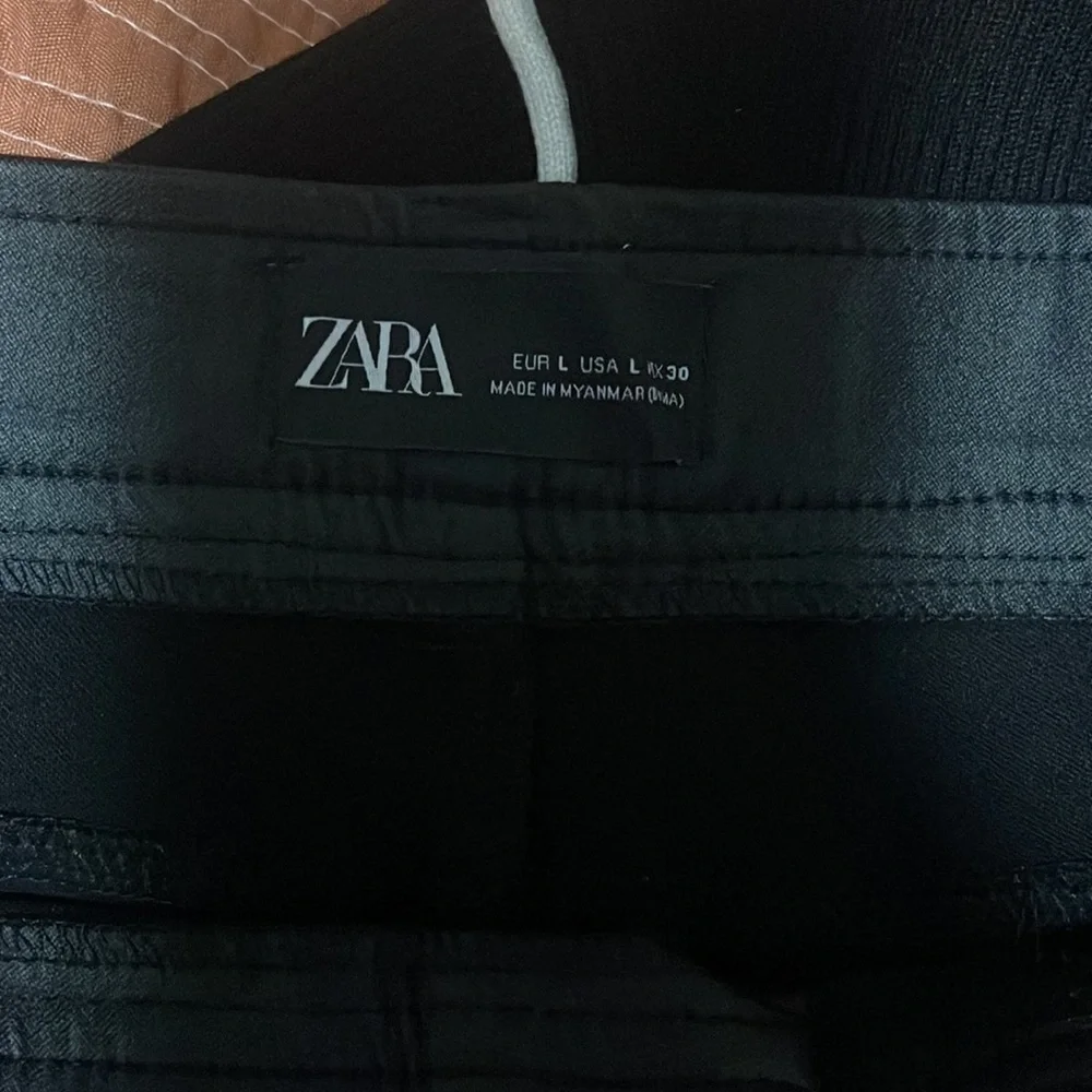 Zara leather pants and long sleeve - Picture 2 of 2